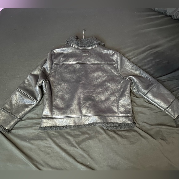 Like🆕 Faux Shearling Jacket BR - Picture 6 of 8